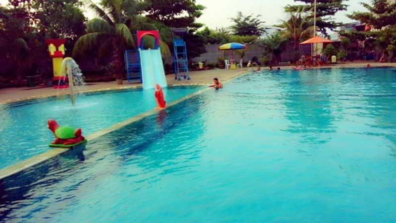 Metland Hotel Bekasi Exterior foto